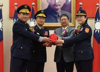 竹縣警局新任局長宣介慈上任 楊文科盼共同打造安全宜居家園