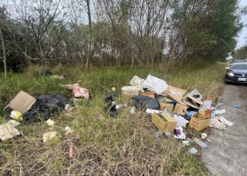造橋朝陽自然運動公園遭傾倒廢棄物