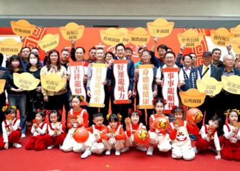 「2024高雄過好年」正式開跑  全市29個商圈接力迎新春