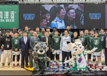 台啤永豐雲豹主場NBA球星首戰開球活動 張善政：市府持續提供協助促進運動發展