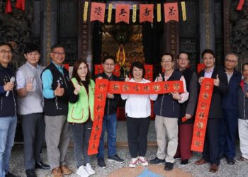 創世基金會攜手遊天宮、北區扶輪社舉辦「捐發票送春聯」