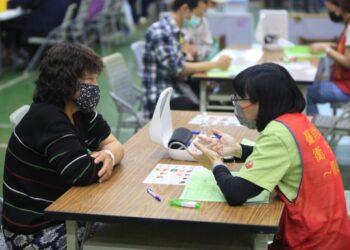 台南行動醫院健檢智慧骨篩活動開跑