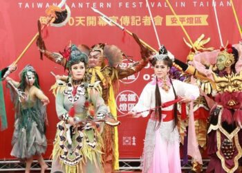 臺灣燈會安平燈區開幕增演明華園大戲