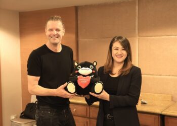 1/27霍夫曼攜黃色小鴨現身  雙鴨秀給你DOUBLE歡樂