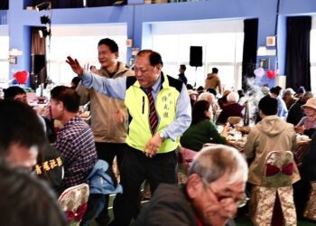 臺電尖山發電廠與獨居及清寒長者圍爐過新年 陳光復一同共襄盛舉