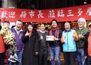 赴後臺北地下街、後站商圈及華陰街北車商圈年貨走街 蔣萬安發送發財金讓民眾搶先體驗過年氛圍！