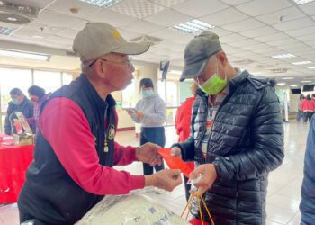 春暖關懷足跡累計28鄉鎮市 滿滿物資載進屏南、離島及原鄉地區