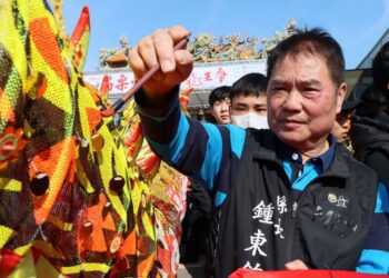 苗栗火旁龍節慶祥龍點睛熱鬧登場　 縣長鍾東錦盼共同傳承客家文化