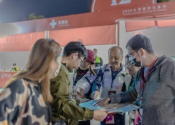 61歲日本志工專程來台南參與台灣燈會服務