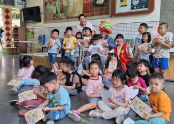 華山柑仔店 百歲人瑞「可樂叔叔」做頭家