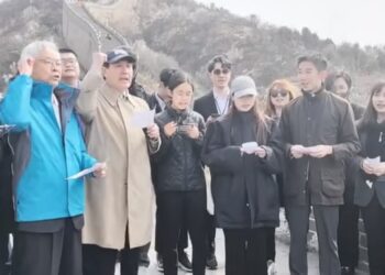 馬英九和臺灣青年登長城同唱「長城謠」