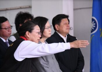 徐榛蔚陪同總統蔡英文視察災情 籲請中央共同協助災後重建花蓮