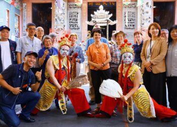 推動八將文化接軌國際 實現3年前約定！法國旅行團來嘉義市零距離感受道地家將文化