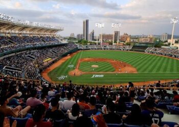 澄清湖球場停車場開放時段安排 運發局回應洪一中總教練離場不便事件