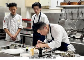 高餐大力推產官學一體有成 首位台灣米其林三星主廚何順凱蒞校示範教學