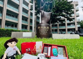 獨家／漾新聞|雄女百年慶「三十而遇、四十重聚」推專屬文創小物 找回雄女人的味道！