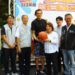 嘉義市長黃敏惠與球星吳岱豪為青少年暨親子三對三籃球賽開球 一同提倡運動、鼓勵共融