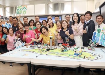 漾新聞|「高雄市樂齡學習數位示範體驗場域」正式啟動 打造高齡者無障礙數位學習環境