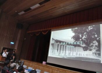 高雄雄中校友會會員大會，今天選出曾建哲為十七屆理事長