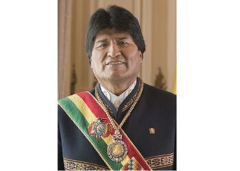 玻利維亞軍事設施遭武裝佔領 200多士兵遭挾持 政府指控涉前總統勢力