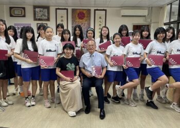 漾新聞|雄女慶百年推客製郵票限量珍藏紀念冊及個人化郵票套組 百年一次要買要快！