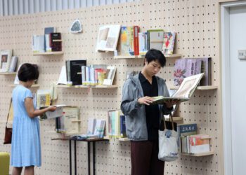 台南成大辦臺灣學書展暨新書發布