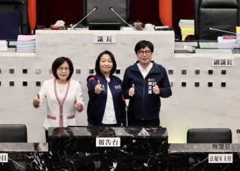 漾新聞|李雅芬總質詢邀議長市長一起為中華隊按讚！市長允諾給設籍高雄的李凱威及張政禹各70萬獎金