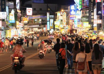 屏東墾丁街頭開講，有話直說！