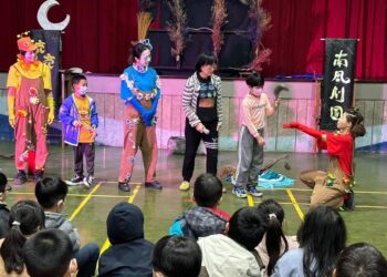 漾新聞|南風劇團《亮亮與綠綠》再登衛武營 先抵前鎮等國小啟發孩子創造力