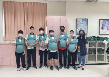 漾新聞|輔英科大寒假研習營 國中生體驗「大腹便便」