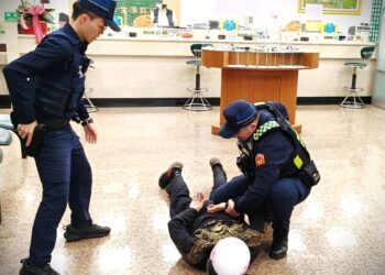 漾新聞|金融機構執行員工自衛防搶演練