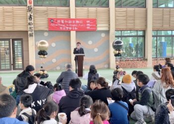 漾新聞|鳳山國小500親師生攜手外師用英語探索鳳山 感受社區認同的精彩