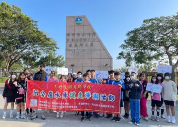 漾新聞|阿公店健走淨湖　燕巢國中師生休業式另類關懷社區