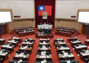 漾新聞|議長康裕成敲槌審定完成114年度地方總預算案