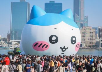 漾新聞|吉伊卡哇高雄首秀開幕！冬日遊樂園萌翻全場