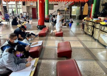 漾新聞 | 廟堂變畫堂！鎮南宮寫生活動匯聚66校藝術能量