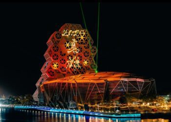 漾新聞 | 「吉伊卡哇」登場高雄　高流燈光秀洗腦又吸睛