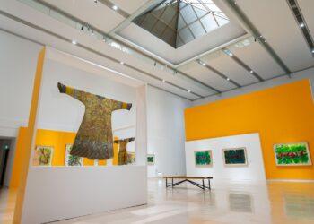 漾新聞|穿越時空的色彩詩篇！陳正雄90大展高美館璀璨登場