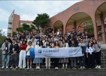 漾新聞|全英語探索未來！中山大學攜手FSE首辦冬令營