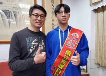 漾新聞|不想一輩子只有小學畢業 他沒有國中畢業證書如今卻考取兩所國立大學資工系