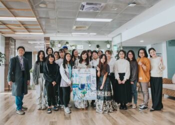 漾新聞|讓藝術成為喚起環境意識的橋樑　壽山國中美術班畫進「淨零學院」開展