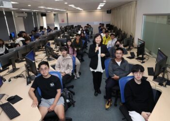 漾新聞 | 善用數據設計便民服務 高大林杏子開課傳授「資料慧眼」