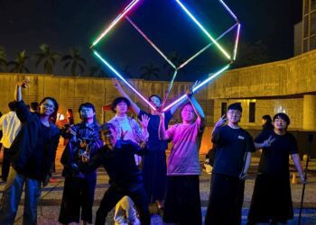 漾新聞 | 正修光火舞炫目演出 夢幻聲光效果驚豔全場