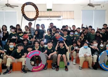 漾新聞 | AI無人機足球開踢！華藝附小跨域學習玩出創意