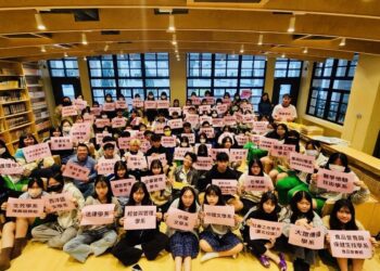 漾新聞|鼓山高中大學繁星推薦錄取率高達8成6國立和醫藥學群4成3 校長送兩顆金莎象徵鼓勵與感恩