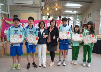 漾新聞|陽明國中管樂團奪雙料特優 議長康裕成親臨頒獎好給力！