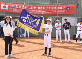 漾新聞｜台日少棒賽開打 中正國小險勝日本鳳凰