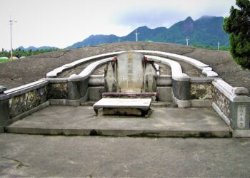 里社真官伯公 / 黃山高 2014高雄小故事三級獎／漾新聞