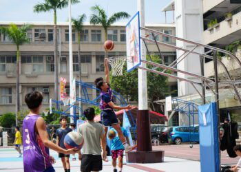 漾新聞|打藍球賽還可以吃雞排，喝奶茶！ 奶雞盃籃球賽熱血開打學生拚戰氣氛沸騰