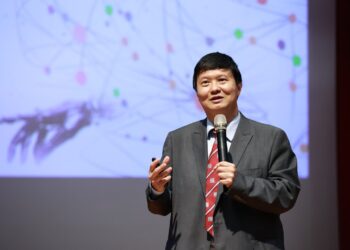 漾新聞｜AI進軍長照領域 凱旋副院長黃敏偉高大開講